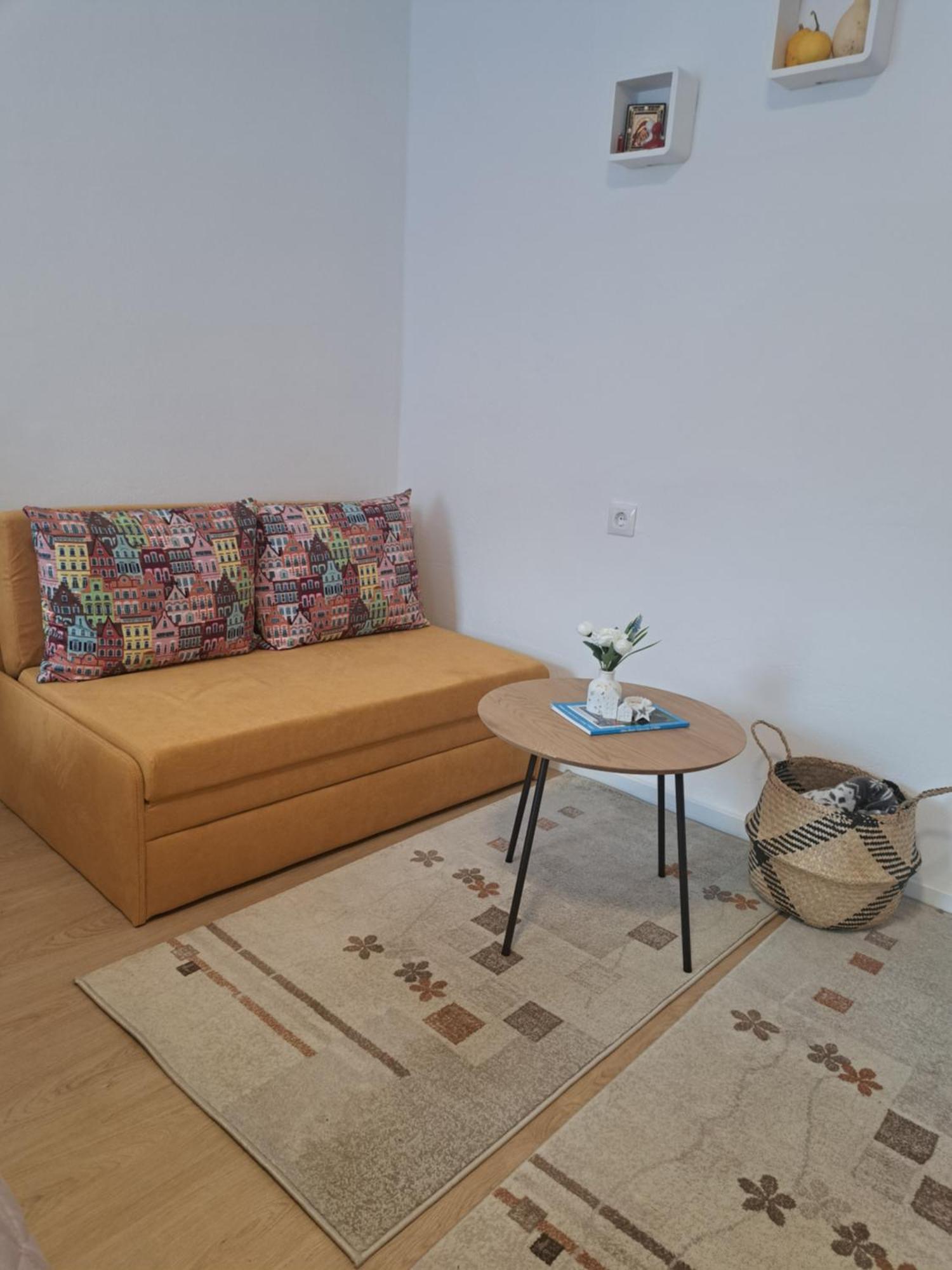 Studio With Free Parking In The Center - Deliamo 3 Nagyszeben Kültér fotó